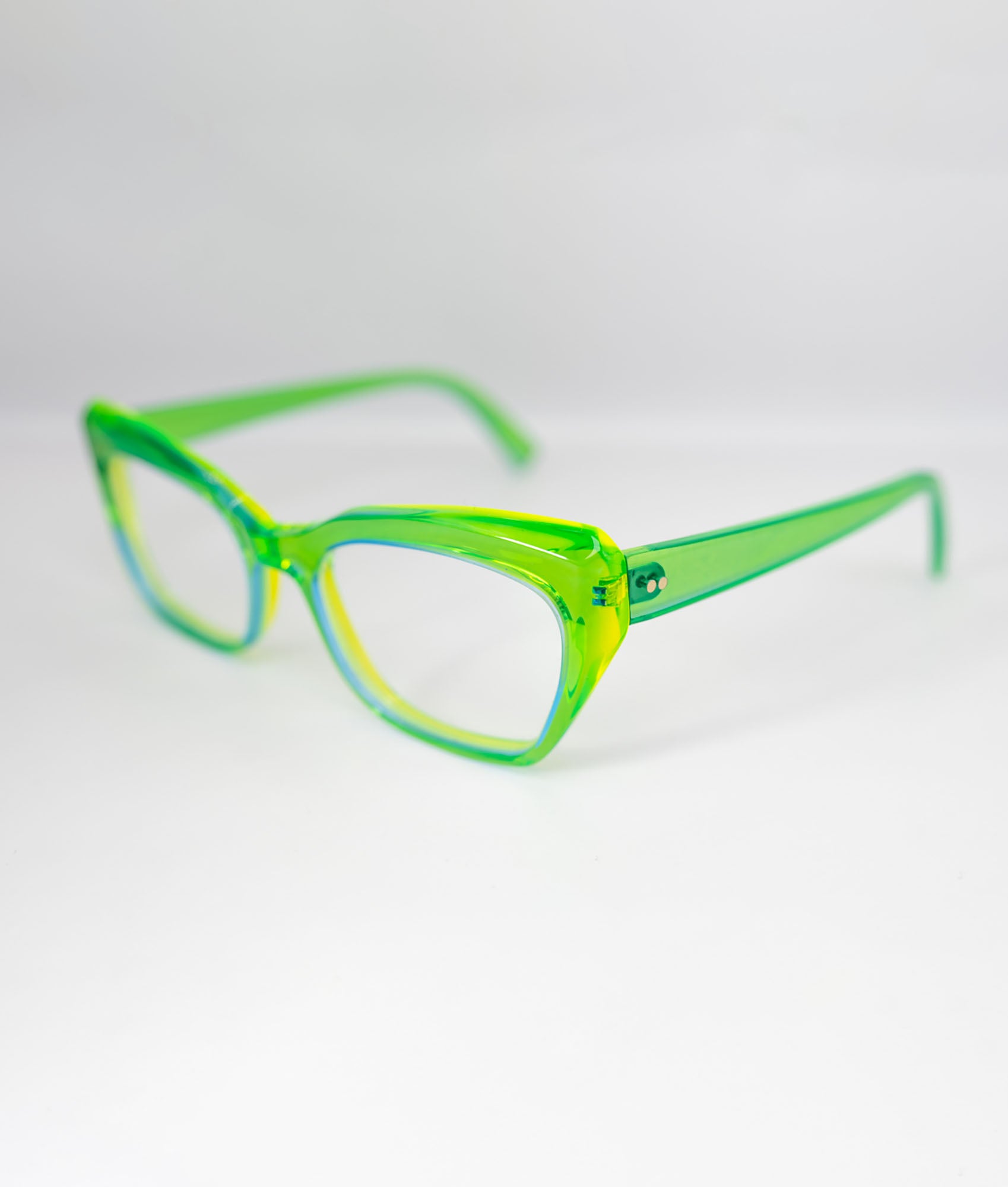 Kirk & Kirk | KALEIDOSCOPE : HANA/ K18/ 52/19/145 – Zuniga